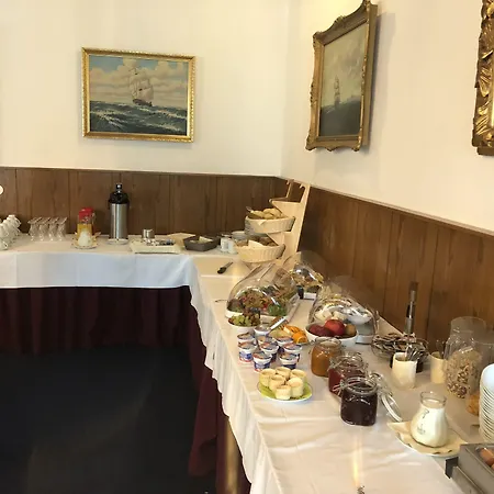 Zur Fähre