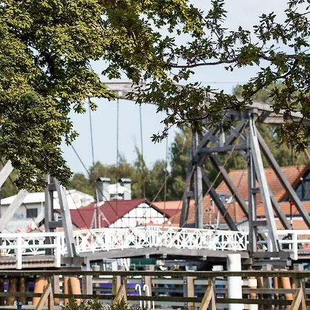 Zur Fähre Gasthof 3*