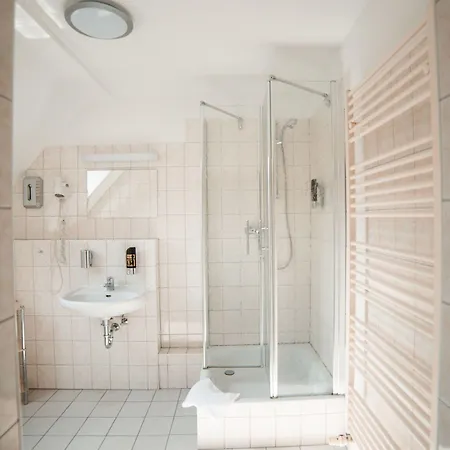 Gasthof Zur Fähre 3*